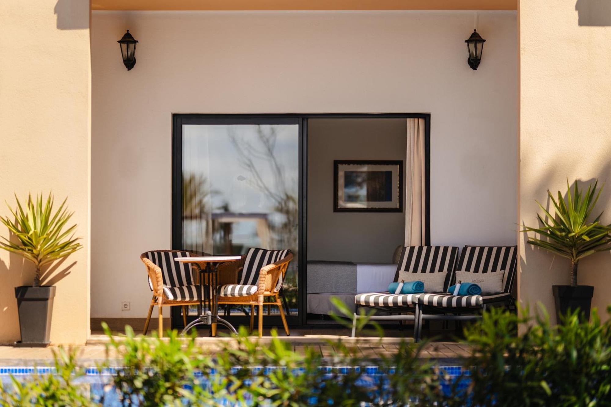 Secrets Mallorca Villamil Resort & Spa - Adults Only Peguera Eksteriør bilde A sliding door
