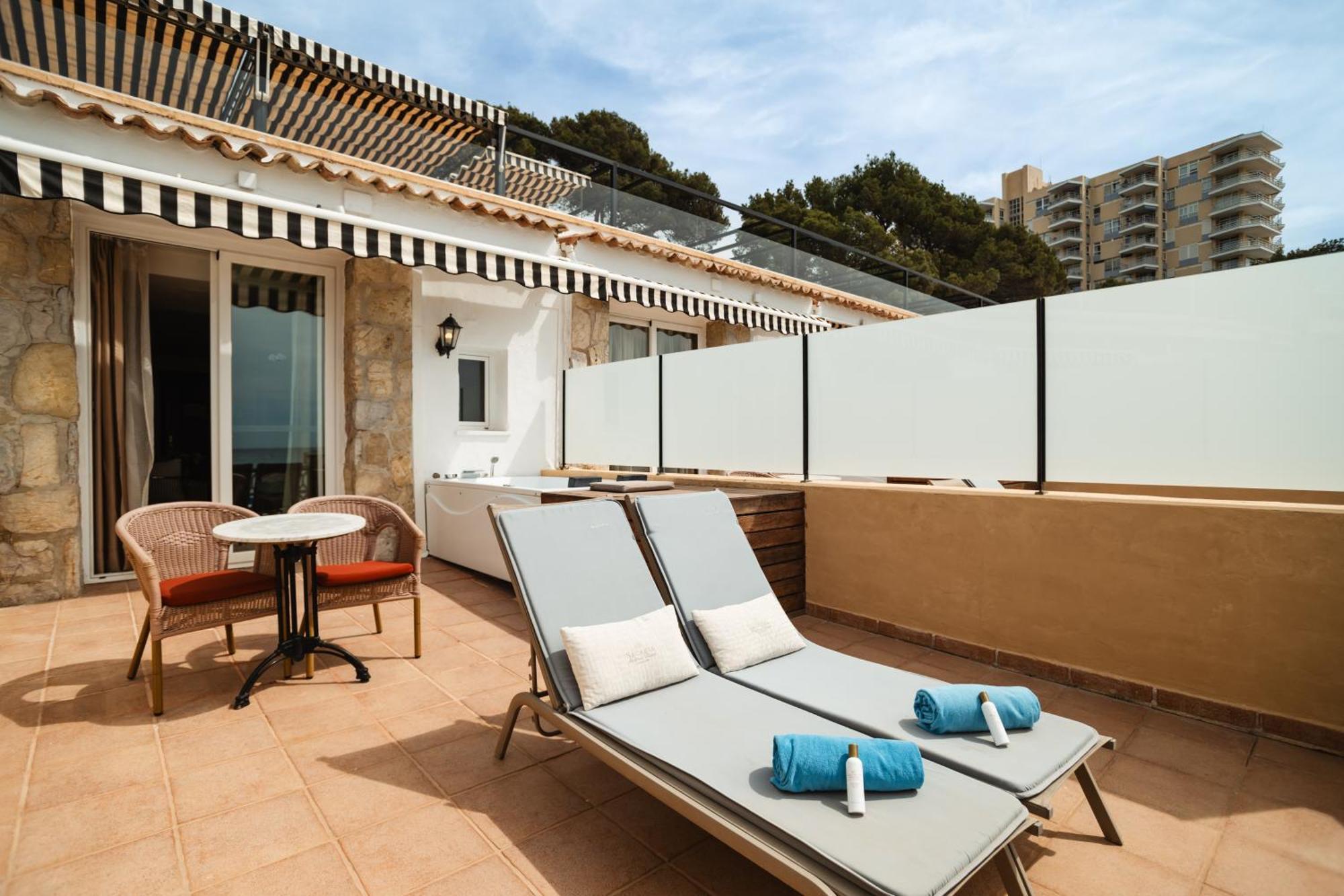 Secrets Mallorca Villamil Resort & Spa - Adults Only Peguera Eksteriør bilde Terrace of a suite