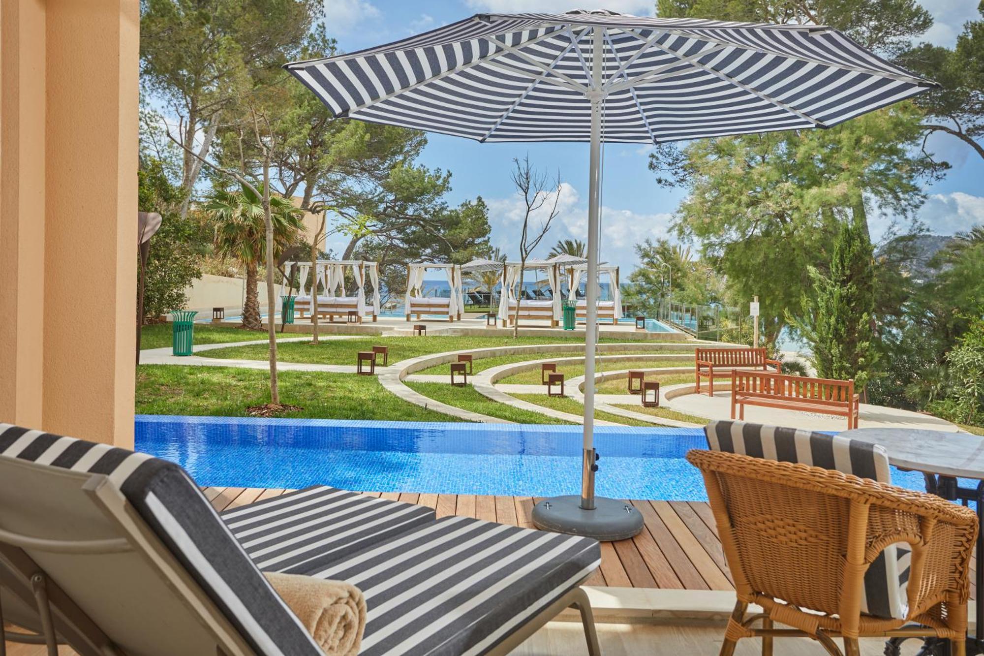 Secrets Mallorca Villamil Resort & Spa - Adults Only Peguera Eksteriør bilde The hotel's pool