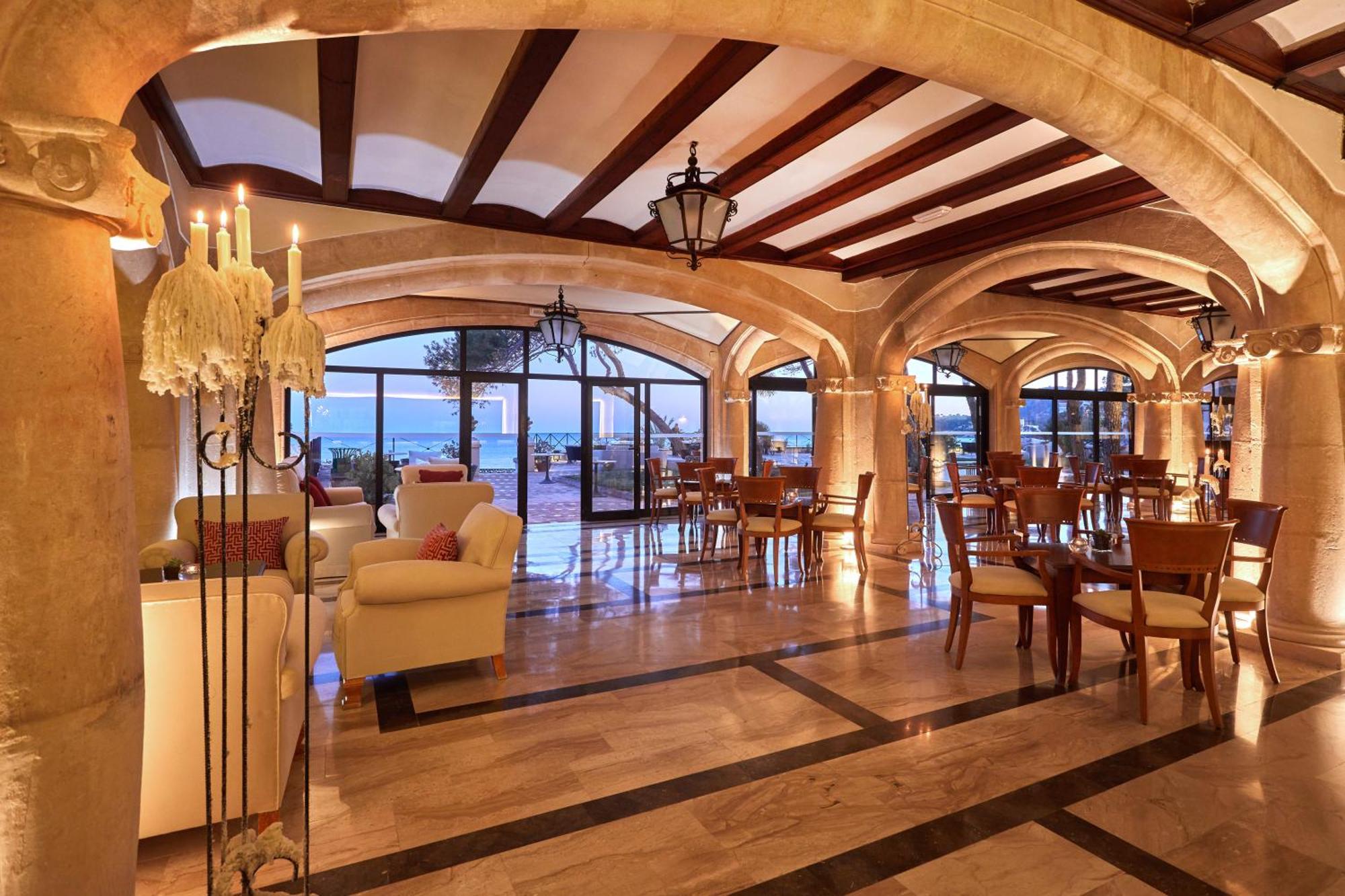 Secrets Mallorca Villamil Resort & Spa - Adults Only Peguera Eksteriør bilde Interior of the hotel